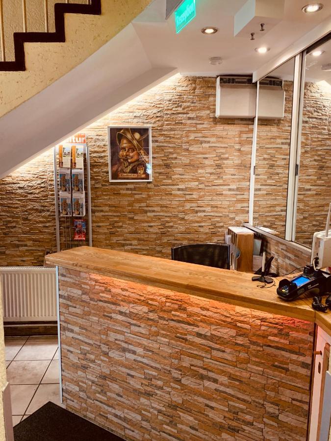 Hotel Kunibert Der Fiese Кельн Екстер'єр фото