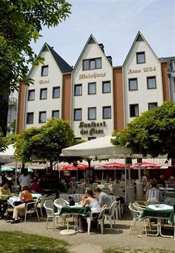 Hotel Kunibert Der Fiese Кельн Екстер'єр фото